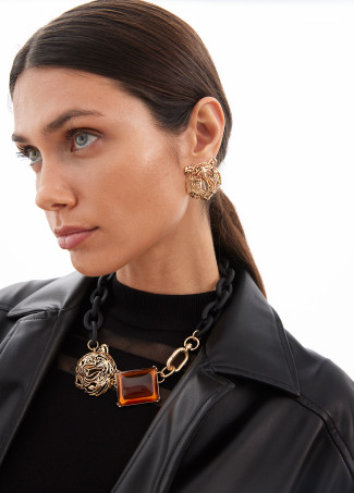 Collar corto cadena engomada tigre y cristal