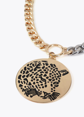 Collar cadena con medallón cara de tigre