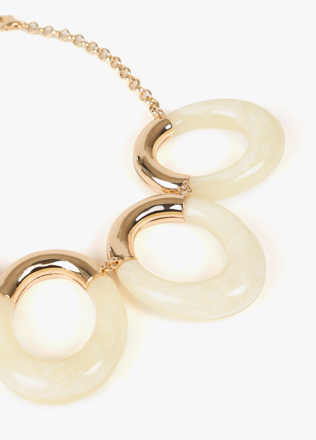 Contrast acrylic and metal oval necklace