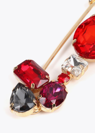 Contrast crystal brooch