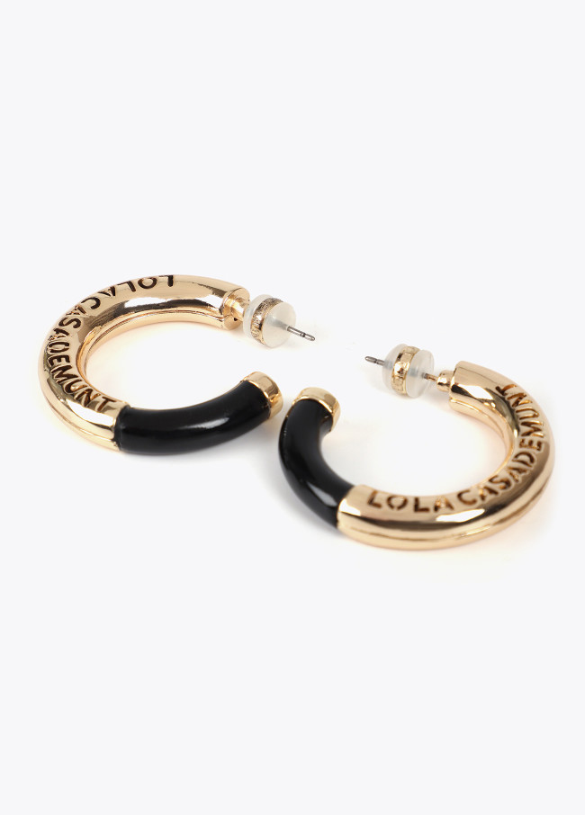Pendientes tubo acrilico con metal logo troquelado