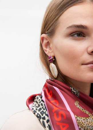 Double piece natural stone effect earrings