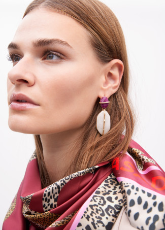 Double piece natural stone effect earrings