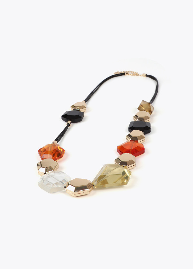 Collar cordón piezas geométricas combinadas