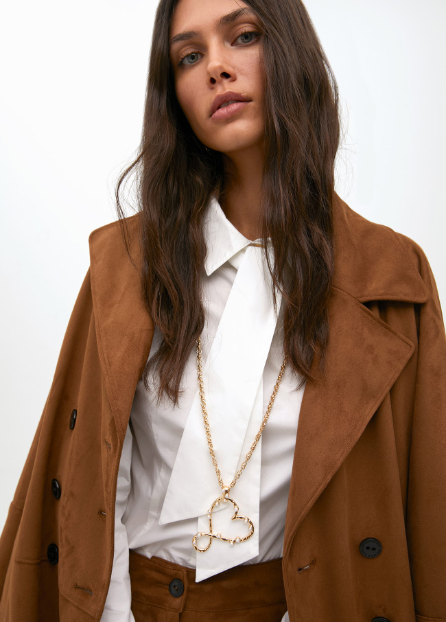 Thin chain necklace with infinity heart