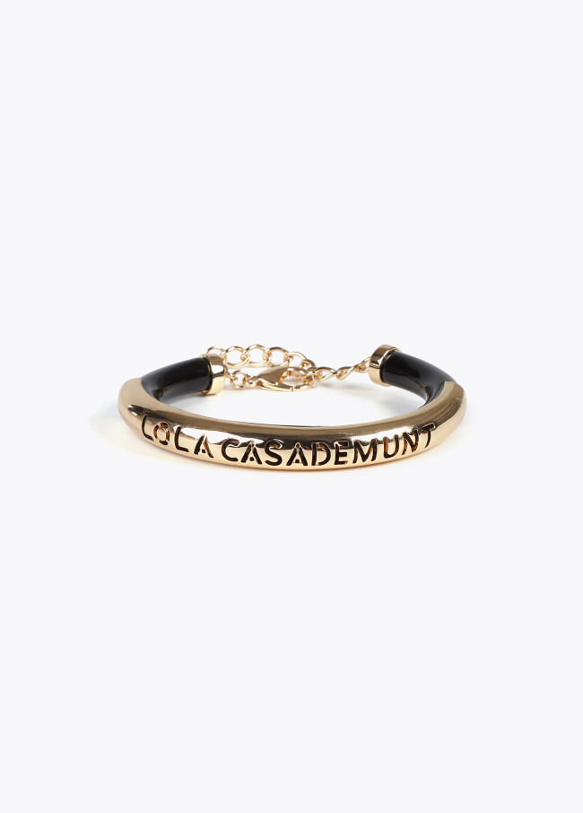 Pulsera tubo acrílico con metal logo troquelado