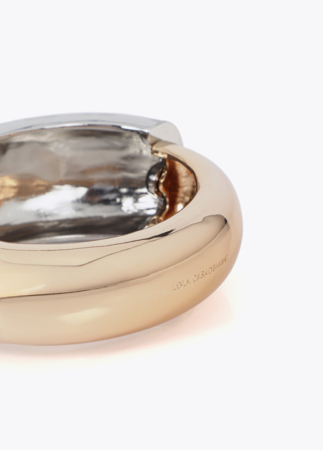 Rigid two-tone metal bangle