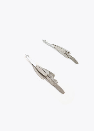 Metallic fringe earrings