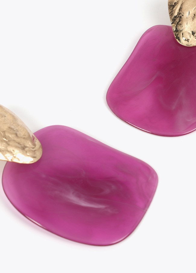 Two-piece earrings with contrast metal and acrylic