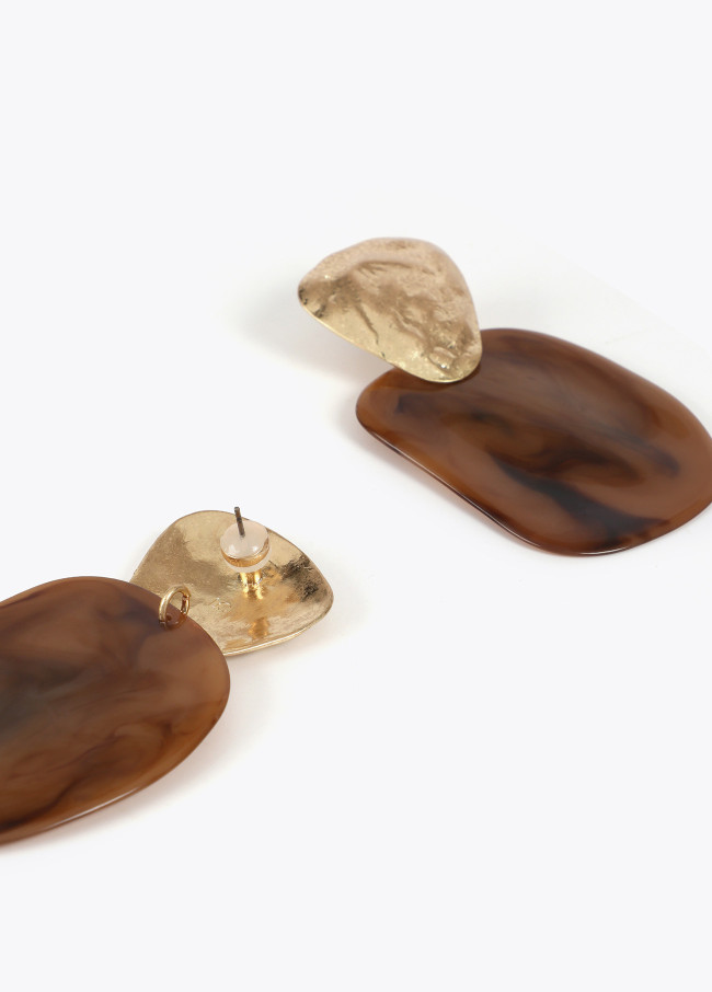 Two-piece earrings with contrast metal and acrylic