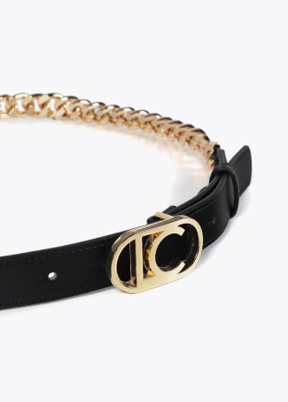 Chain belt with oval logo