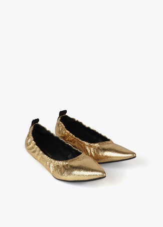 Gathered ballet flats with pointed toe in metallic fabric
