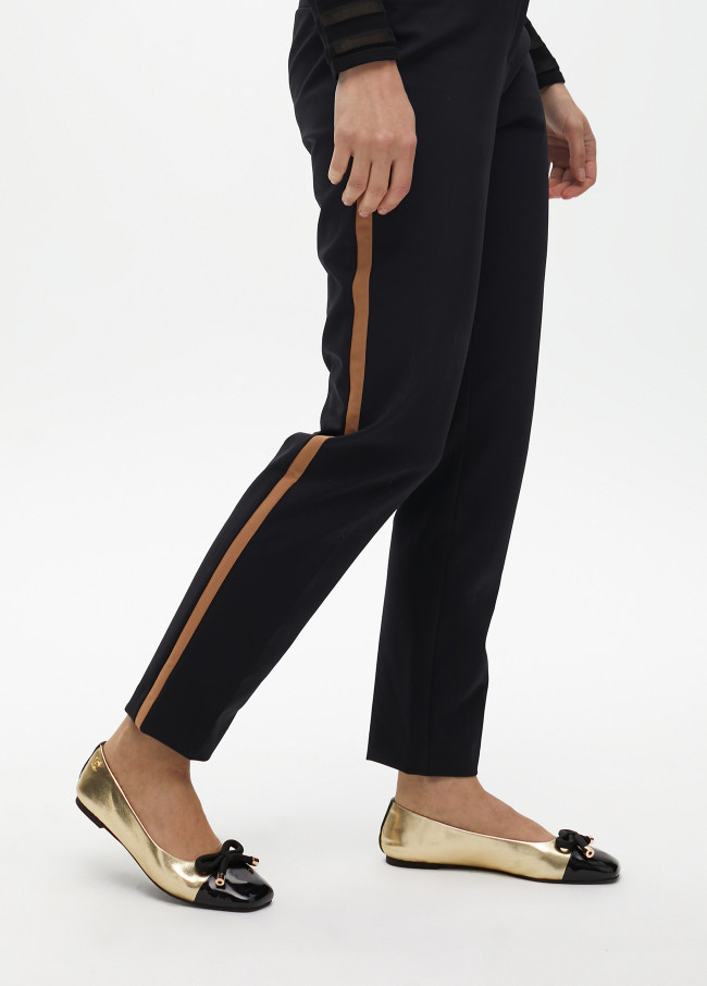 Bailarina com Ponta Redonda e Laço Frontal