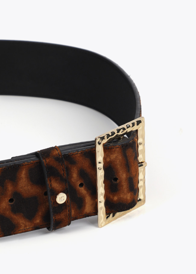 Wide animal print belt