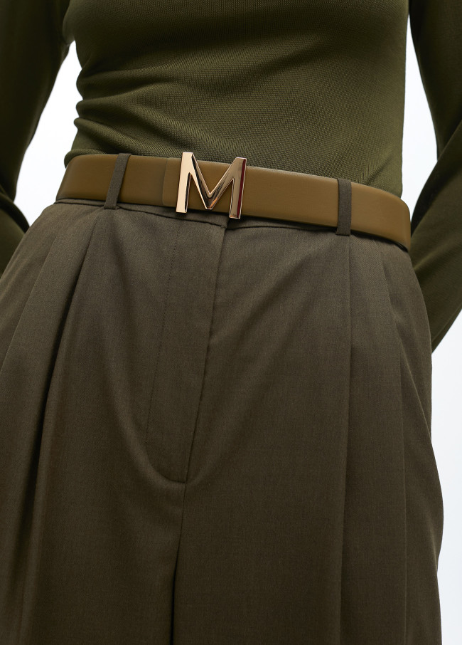 Reversible belt with M buckle