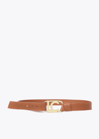 Chain belt with oval logo