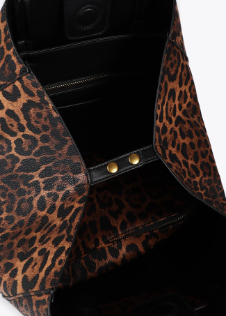 Animal print tote bag with leopard LC logo