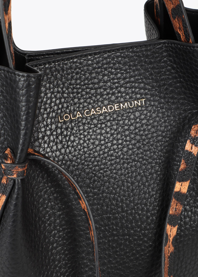 Bolso mini shopper detalles animal print