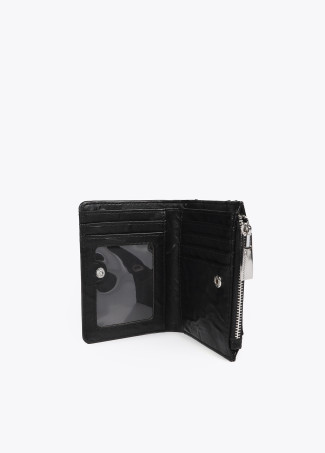 Wrinkled faux leather purse with XL studs