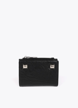 Wrinkled faux leather purse with XL studs