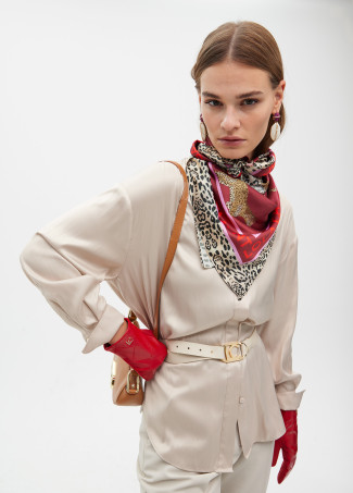 Scarf with LC print and leopards