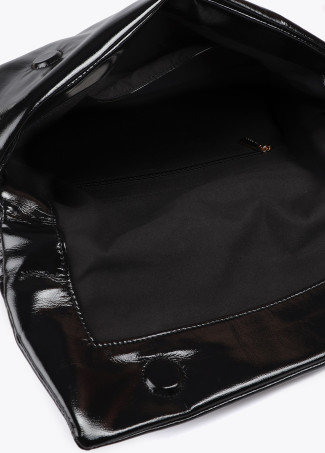 Pochette matelassée effet métallique avec logo LC ovale