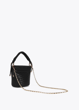 Crossbody bag with flap in braided faux leather material