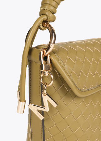 Crossbody bag with flap in braided faux leather material