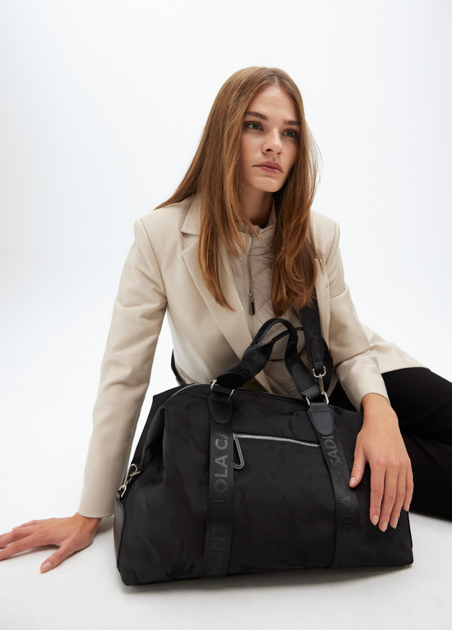 Nylon weekend bag in matching camouflage jacquard.