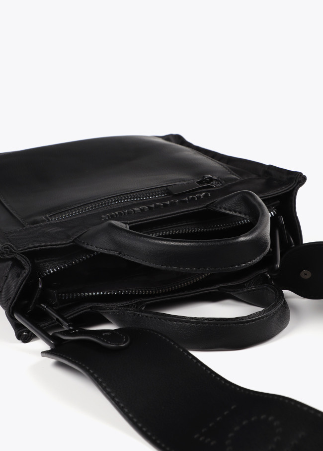 Bandolera de nylon combinada con efecto piel