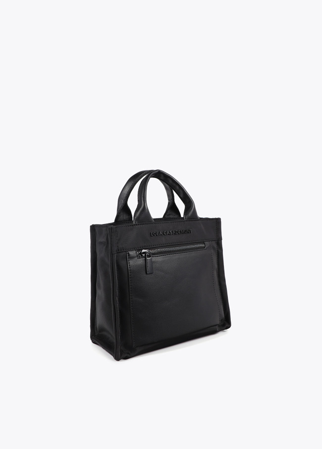 Bandolera de nylon combinada con efecto piel