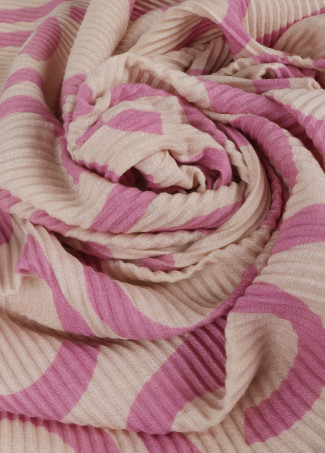 Two-tone pleated LC scarf