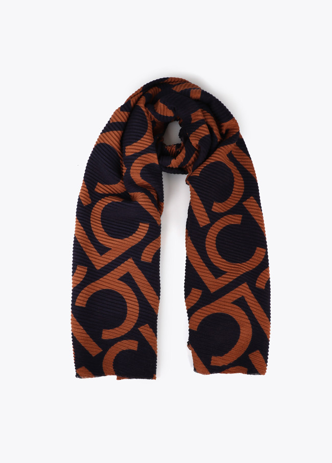 Two-tone pleated LC scarf