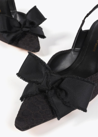Escarpin Slingback avec Détail Nœud Satiné