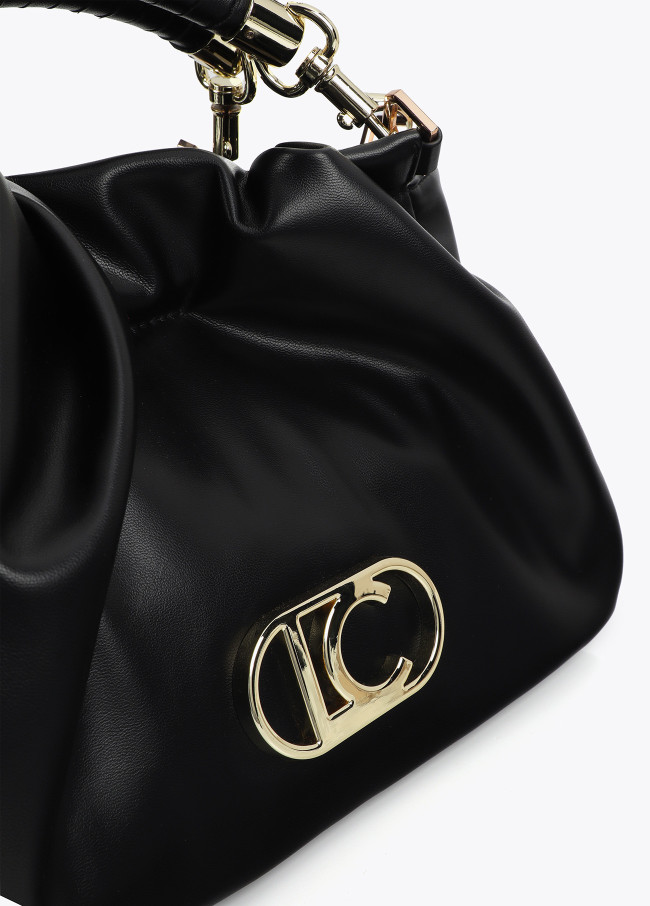 Bolso bandolera detalles metálicos