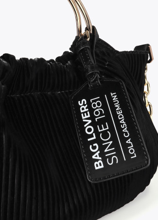 Small pleated rubberised faux leather bag with ‘”bag lovers” label