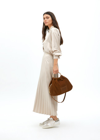 Pleated rubberised faux leather bag with ‘”bag lovers” label