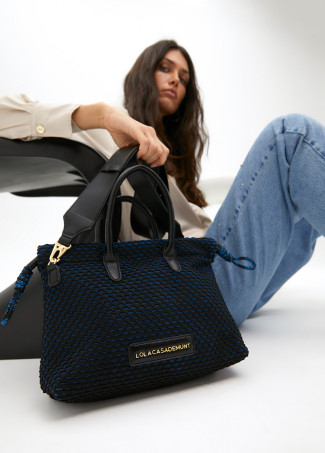 Bolso tejido rejilla interior azul