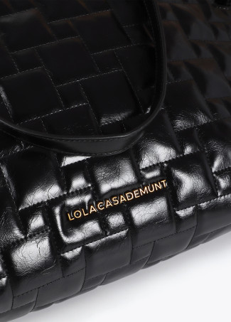 Quilted tote bag with contrast chain and faux leather strap