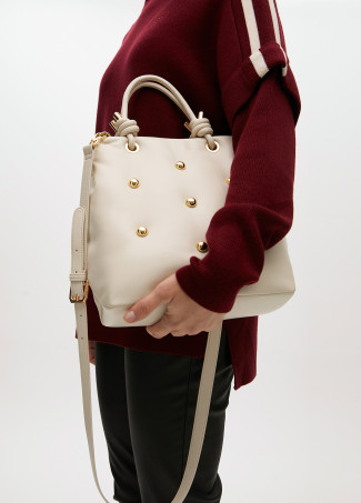 Bolsa XL Acolchoada Efeito Pele com Tachas