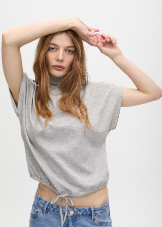High neck T-shirt with adjustable waist