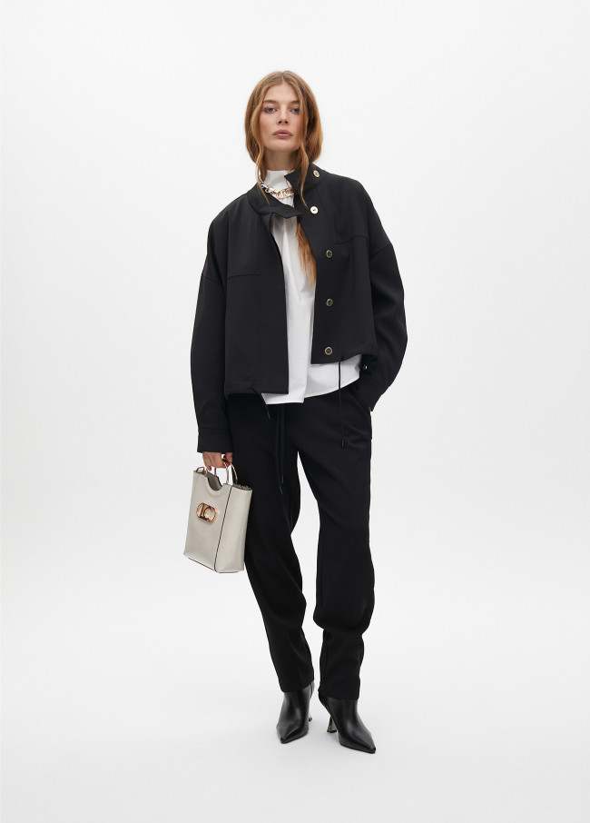 Pantalón jogger detalle cordón