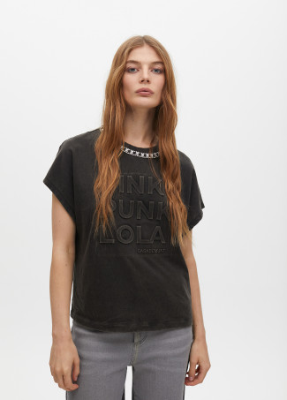 Short sleeve faded T-shirt with rhinestone neckline