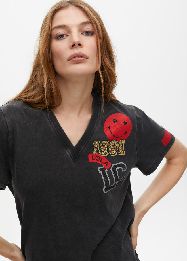 Camiseta de manga curta com detalhes de patches em tecido lavado