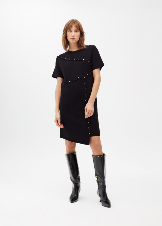 Vestido Curto de Malha com Tachas