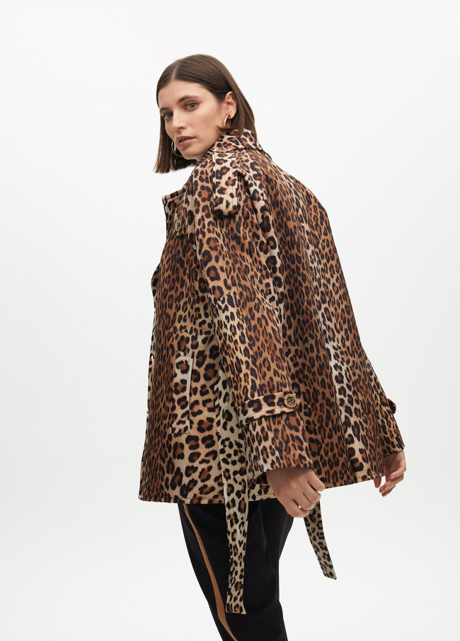 Short animal print trench-style...