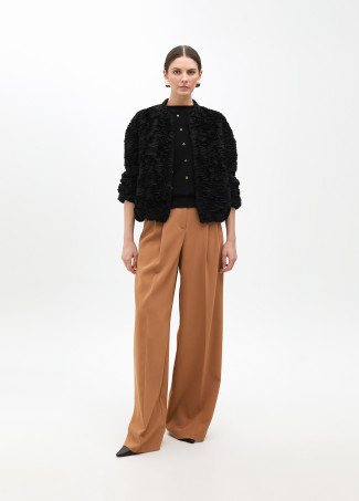 Maglione con occhielli manica cadente