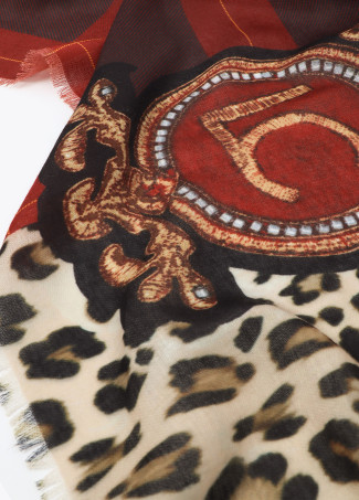 Foular combinado animal print y tartan