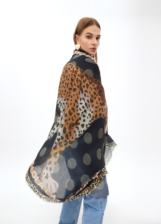 Lenço Estampado com Tigre