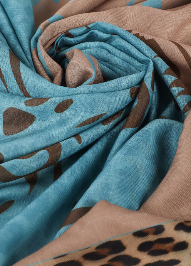 Scarf with tiger face print